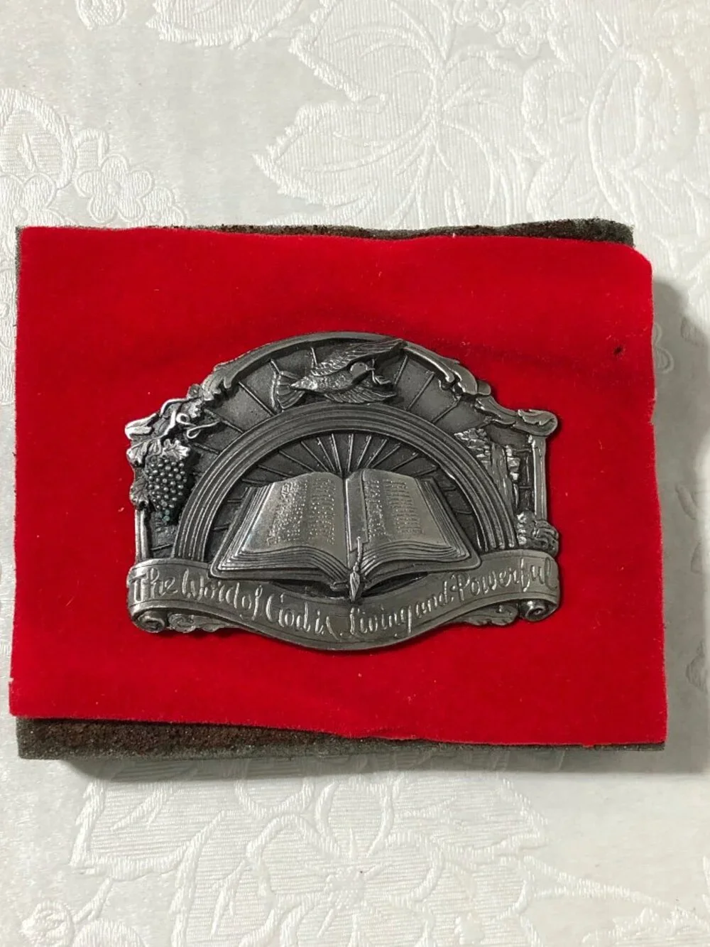 Vintage Belt Buckle Siskiyou Open Bible 